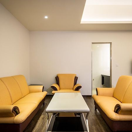 Midu Business Hotel Xiluo Екстериор снимка